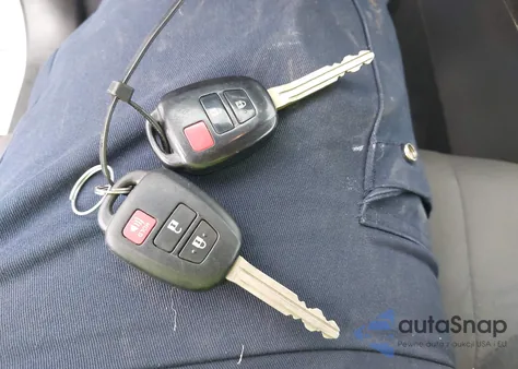 2018 Toyota Tundra Sr5 5.7L V8 z USA, uszkodzony, nr VIN 5TFDW5F12JX735228